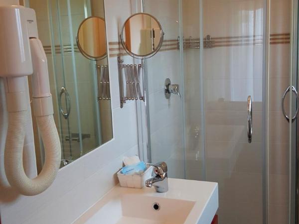 Hotel Perla Verde : photo 2 de la chambre chambre double ou lits jumeaux supérieure avec balcon