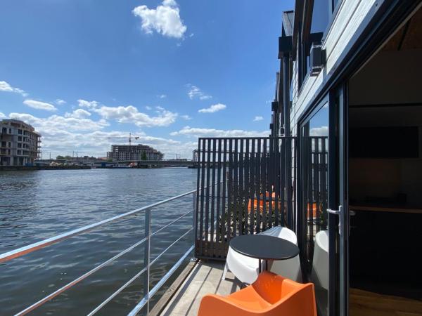 Floating Apartments - ODRA DREAM : photo 4 de la chambre appartement - vue sur lac