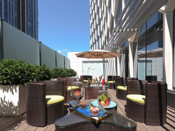 InterContinental Beijing Sanlitun, an IHG Hotel : photo 3 de la chambre terrace suite with dinning area - smoking