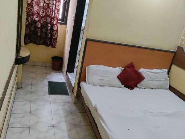 OYO Hotel Travel INN : photo 1 de la chambre chambre triple classique