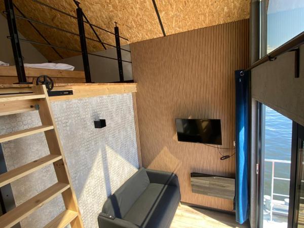 Floating Apartments - ODRA DREAM : photo 8 de la chambre appartement - vue sur lac