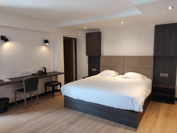 Modern'Hotel : photo 5 de la chambre chambre lit king-size supérieure