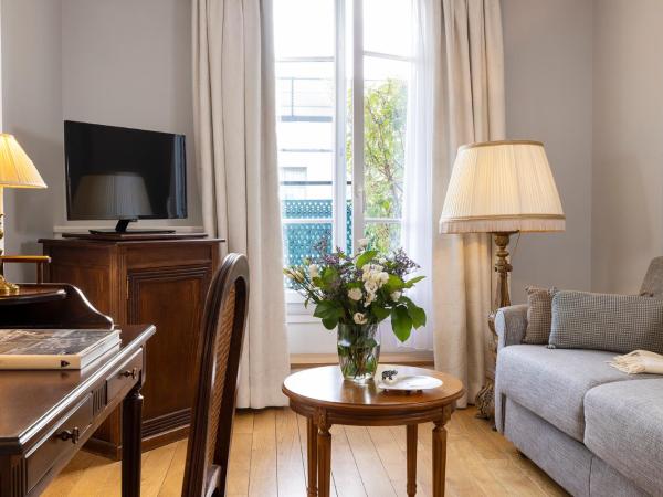 Le Littré : photo 10 de la chambre suite littré avec terrasse