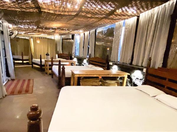 Aranyagiri Countryside Resort, Near Pune : photo 1 de la chambre modern wada with garden view