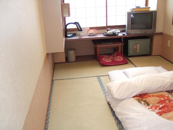 Ryokan Meiryu : photo 2 de la chambre chambre simple de style japonais