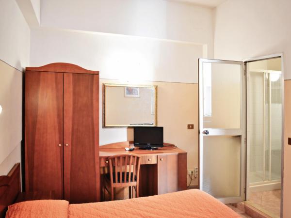 Hotel Arno Bellariva : photo 5 de la chambre chambre double ou lits jumeaux Économique