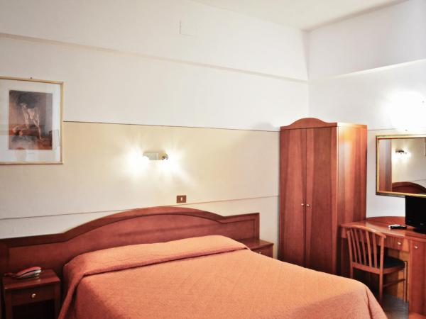 Hotel Arno Bellariva : photo 8 de la chambre chambre double ou lits jumeaux Économique