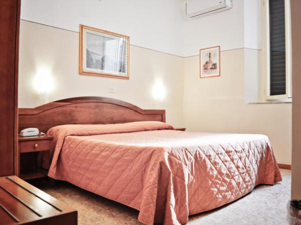 Hotel Arno Bellariva : photo 7 de la chambre chambre double ou lits jumeaux Économique