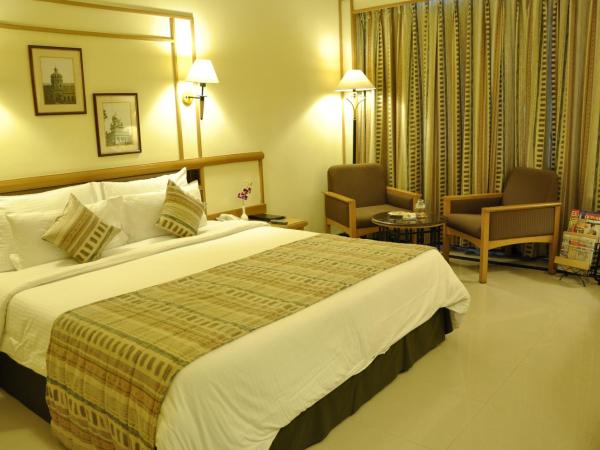 Aditya Park-A Sarovar Portico Hotel : photo 3 de la chambre superior room - 1 double bed (1+1 on imfl, 2pcs laundry free)