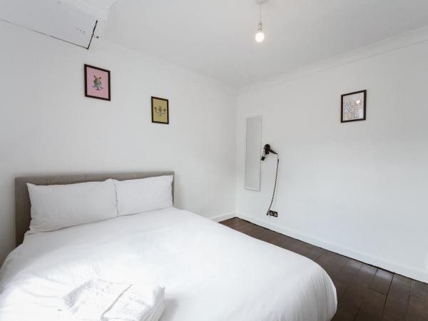 Great Rooms in Stepney Green Station - 12 : photo 3 de la chambre chambre double avec salle de bains commune