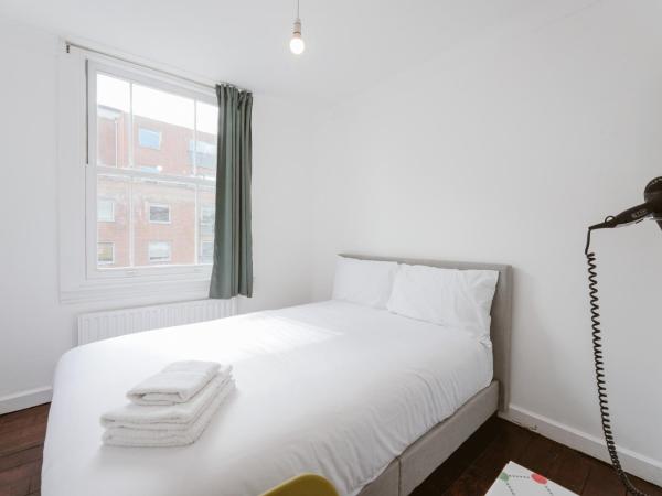 Great Rooms in Stepney Green Station - 12 : photo 4 de la chambre chambre double avec salle de bains commune