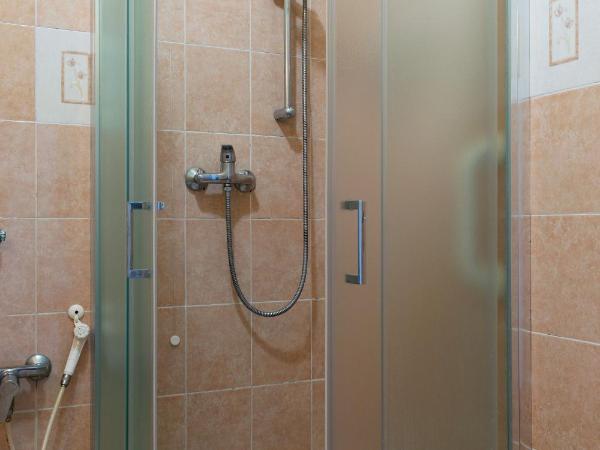 Hostel Pisa Tower : photo 1 de la chambre lit dans dortoir pour femmes de 6 lits