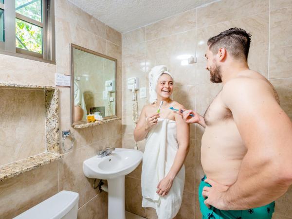 Hacienda Inn : photo 8 de la chambre chambre double premium