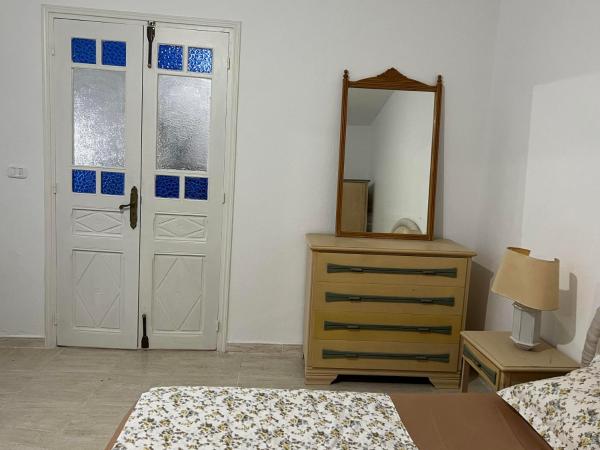 Dar Lilia Monastir : photo 2 de la chambre suite familiale avec balcon