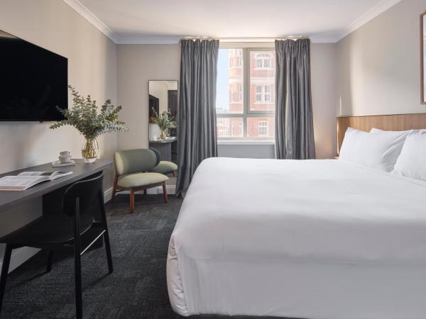 Pensione Hotel Perth : photo 3 de la chambre chambre lit king-size deluxe