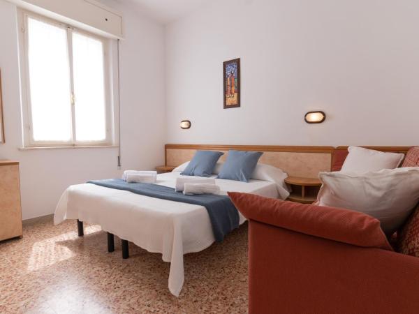 Hotel Greta B&B : photo 3 de la chambre chambre double deluxe avec lit d'appoint