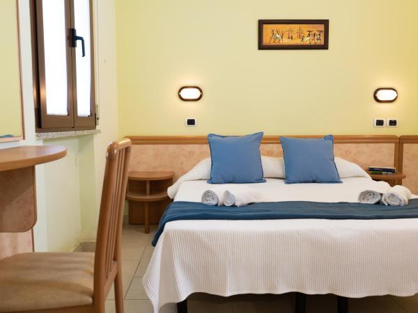 Hotel Greta B&B : photo 2 de la chambre chambre double deluxe avec lit d'appoint