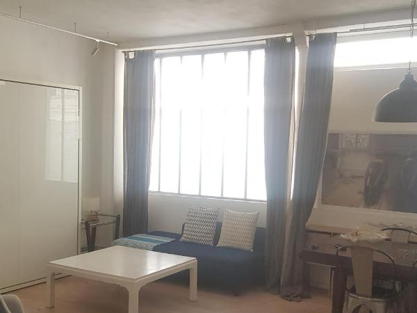Charming Loft - Tour Eiffel/ Rue Cler : photo 1 de la chambre loft