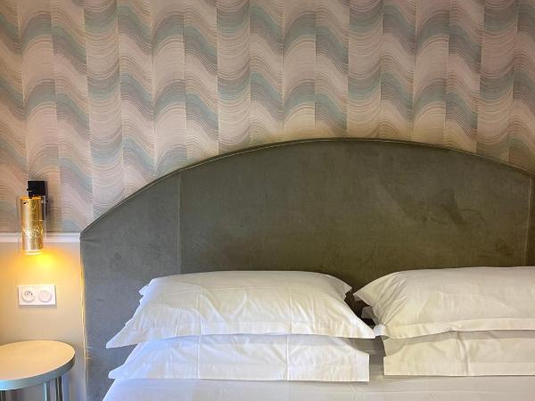 Hotel Restaurant Christophe Colomb : photo 5 de la chambre grande chambre double