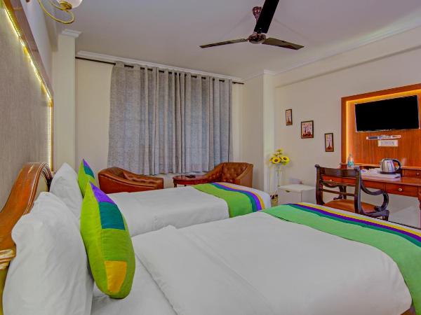 Treebo Corporate Park : photo 2 de la chambre chambre double deluxe