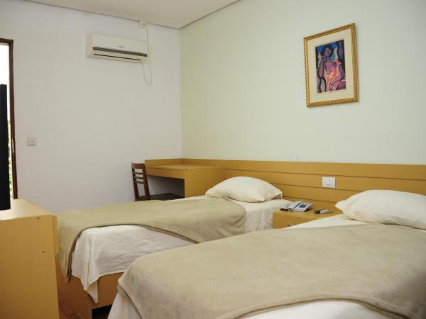 Hotel Family : photo 3 de la chambre chambre lits jumeaux standard