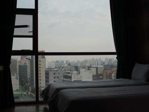 Myeongdong Merlin Hotel : photo 7 de la chambre chambre familiale