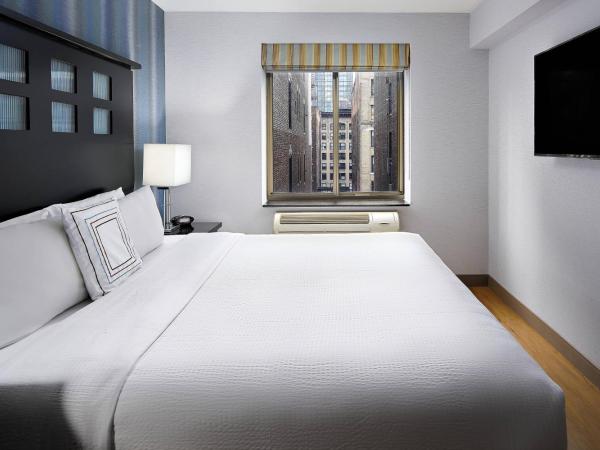 Fairfield Inn & Suites by Marriott New York Manhattan/Chelsea : photo 1 de la chambre chambre lit king-size