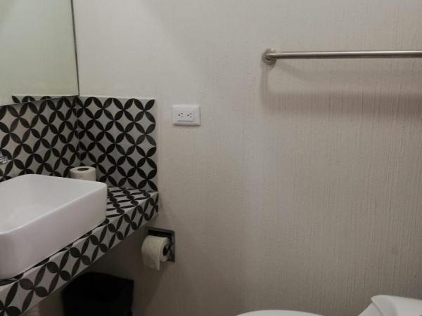 Hotel Gallo : photo 5 de la chambre chambre double avec 2 lits doubles