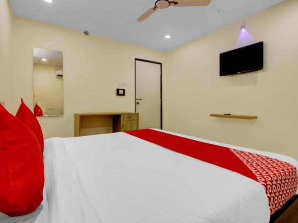 Ab7 Residency Near Miraj Cinemas - Shalini Shivani : photo 6 de la chambre chambre double deluxe