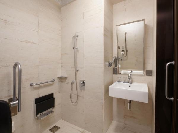 Four Points by Sheraton Seoul Gangnam : photo 6 de la chambre chambre double standard avec 1 lit queen-size - vue sur ville