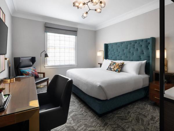 Courtyard by Marriott San Francisco Downtown/Van Ness Ave : photo 1 de la chambre chambre lit king-size