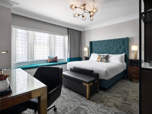 Courtyard by Marriott San Francisco Downtown/Van Ness Ave : photo 1 de la chambre chambre lit king-size suprieure