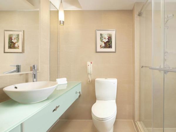 Four Points by Sheraton Shanghai, Pudong : photo 5 de la chambre chambre lit king-size