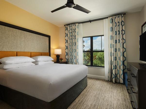 Sheraton Vistana Villages Resort Villas, I-Drive Orlando : photo 3 de la chambre villa 3 chambres avec balcon et baignoire spa