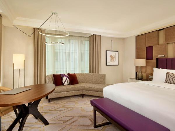 The Ritz-Carlton, Berlin : photo 1 de la chambre chambre d'angle lit king-size de luxe