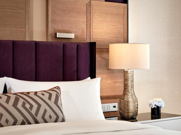 The Ritz-Carlton, Berlin : photo 2 de la chambre chambre lit king-size club - accès au salon club