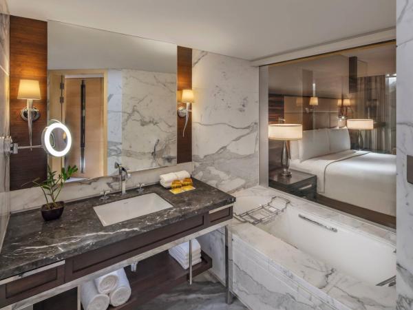 JW Marriott Mumbai Juhu : photo 8 de la chambre executive lounge access, guest room, 1 king