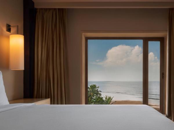 JW Marriott Mumbai Juhu : photo 6 de la chambre 1 king bed, ocean view, executive lounge access, beach suite