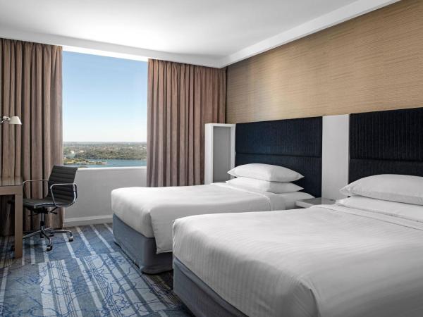 Sydney Harbour Marriott Hotel at Circular Quay : photo 1 de la chambre chambre lits jumeaux avec 2 lits doubles - vue sur opéra