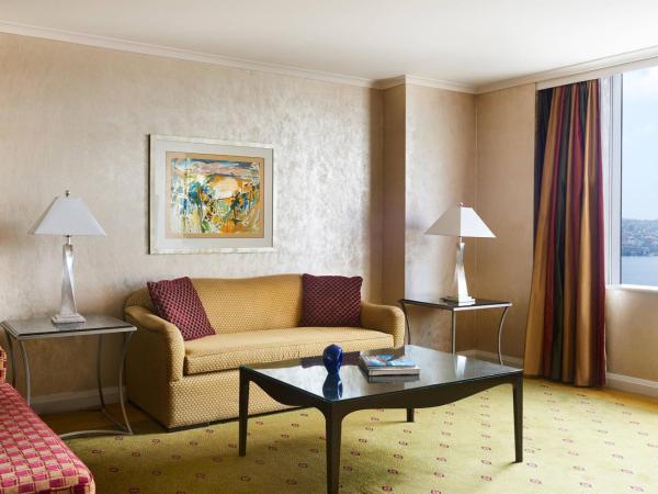 Sydney Harbour Marriott Hotel at Circular Quay : photo 2 de la chambre suite en duplex patrimoine - Étage exécutif - vue sur opéra