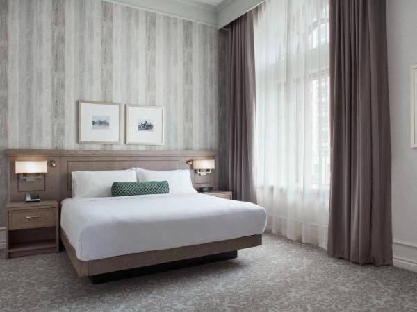 Delta Hotels by Marriott London Armouries : photo 2 de la chambre suite junior 1 chambre avec lit king-size