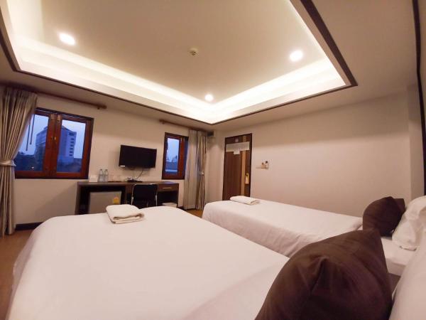 CHORLADA LANNA HOTEL : photo 7 de la chambre chambre lits jumeaux deluxe