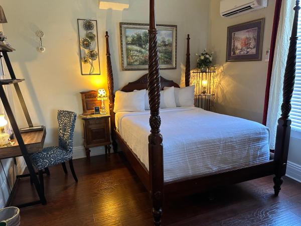 El Amador Inn Downtown Tucson : photo 1 de la chambre chambre lit queen-size - vue sur jardin