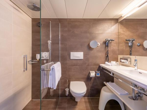 Continental Park : photo 4 de la chambre chambre familiale design