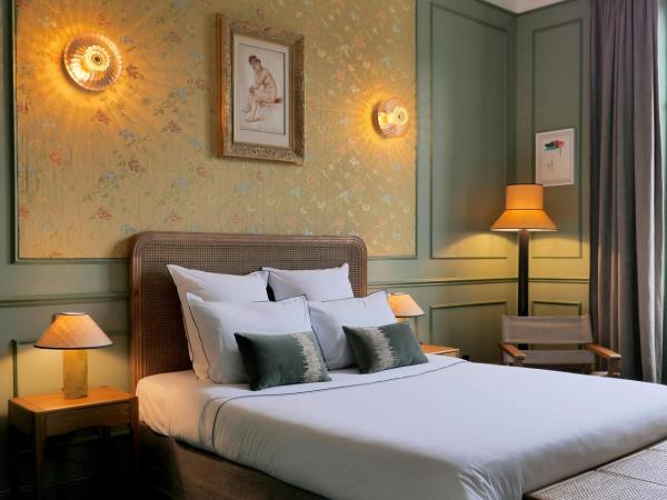 Hôtel Bristol Pau : photo 1 de la chambre chambre deluxe