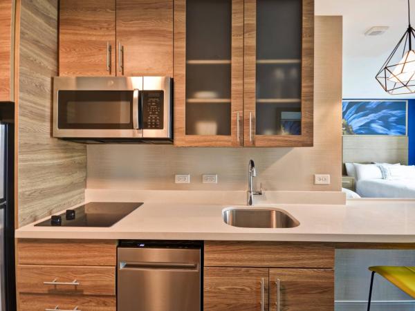 Residence Inn by Marriott New Orleans French Quarter Area/Cen B : photo 7 de la chambre studio 1 lit king-size