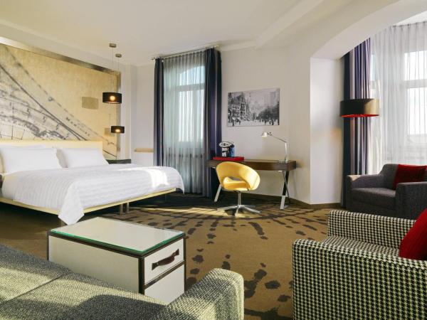 Le Méridien Grand Hotel Nürnberg : photo 2 de la chambre suite junior avec 1 lit king-size 