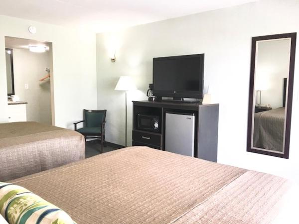 Ocean Plaza Motel : photo 1 de la chambre side view double queen room 