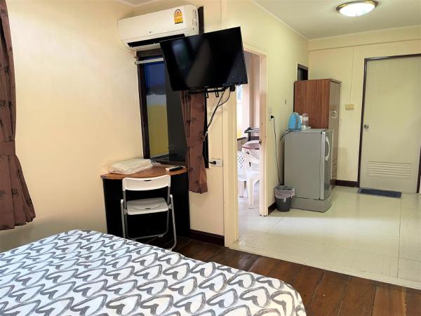 Golf-Sea-City Guest House : photo 6 de la chambre chambre lit queen-size avec balcon