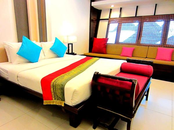 Yantarasri Resort : photo 3 de la chambre hébergement lit king-size deluxe - Étage supérieur
